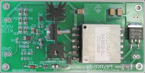 LED驅動器參考設計，1.9英寸 x 3.9英寸，雙層板