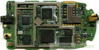 在射頻、核心處理器、高速存儲器等高頻元件區塊，可使用金屬屏蔽方式改善產品EMI影響問題