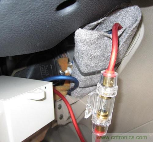 開(kāi)始在車(chē)上安裝