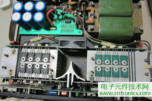 用料很給力！專業后級功放美國高峰FA1201拆解