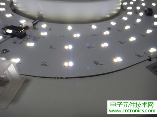 高端大氣上檔次！智能遙控調光LED吸頂燈拆解