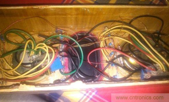 組裝，調試，安裝吸音棉