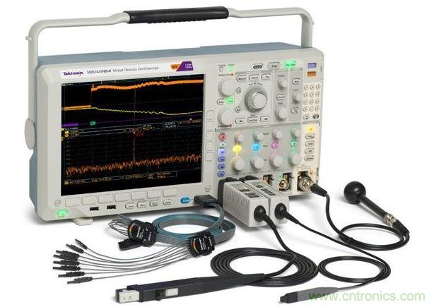 混合域示波器(MDO)將頻譜分析儀、示波器和邏輯分析儀組合在一臺(tái)儀表內(nèi)，可以從全部三臺(tái)儀器中產(chǎn)生同步的而且與時(shí)間關(guān)聯(lián)的測量結(jié)果。圖中顯示的是泰克公司的MDO4000B。