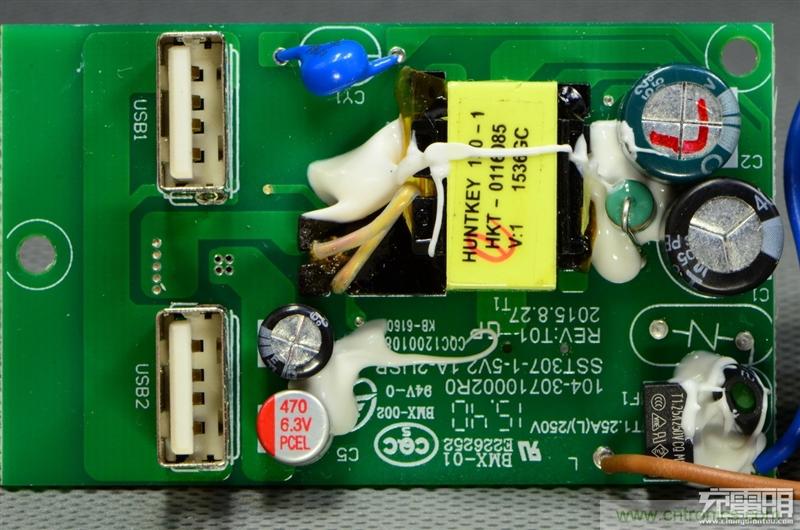 航嘉智能插線板拆解評(píng)測(cè)：看老牌機(jī)電如何&rdquo;秒殺&ldquo;后起之秀