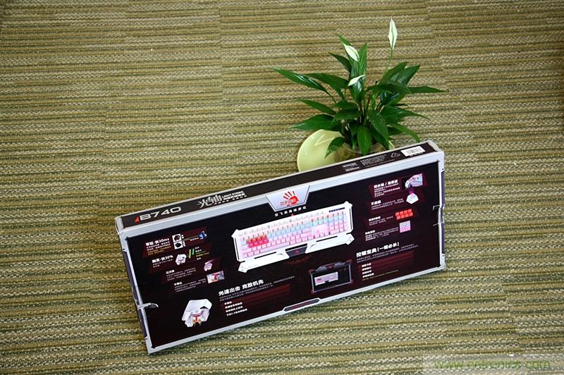 曾經(jīng)的網(wǎng)吧統(tǒng)治者&mdash;雙飛燕血手幽靈機(jī)械鍵盤，真世界最快？