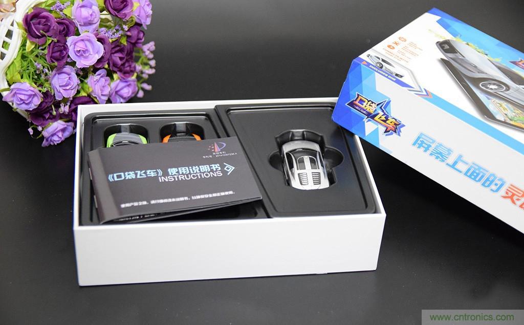 虛擬與現(xiàn)實(shí)相結(jié)合的飛車游戲，讓你體驗(yàn)速度與激情的碰撞！