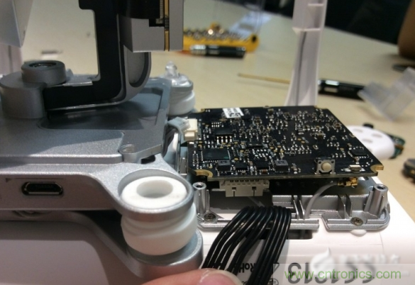 真飛機拆不著，那就來拆拆無人機&ldquo;鼻祖&rdquo;大疆吧！