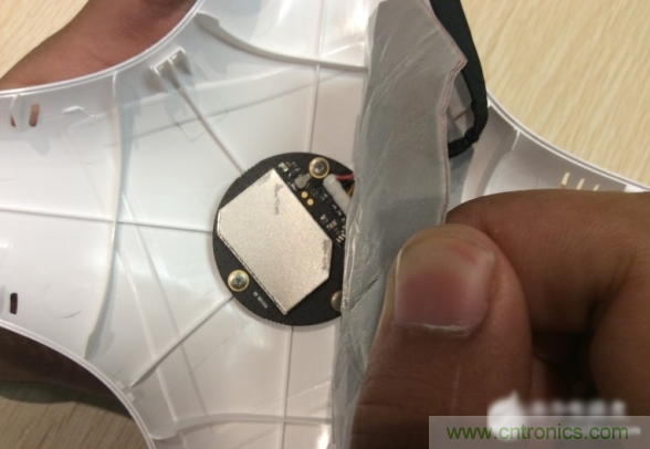 真飛機拆不著，那就來拆拆無人機&ldquo;鼻祖&rdquo;大疆吧！