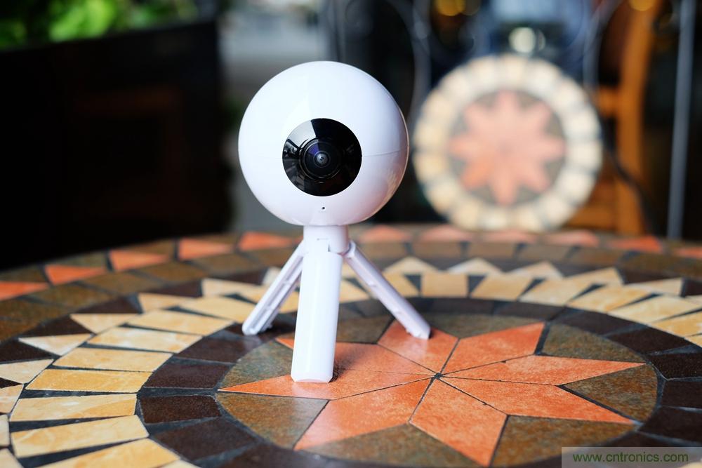 造型神似BB8，讓照片翻滾起來(lái)&mdash;&mdash;暴風(fēng)魔眼