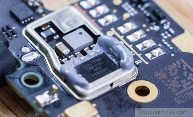 拆解黑鯊手機：多級直觸一體式液冷系統有什么門道？