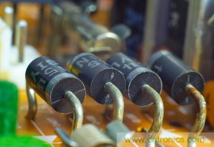 一文看懂電阻、電容、電位器、三極管、二極管、可控硅！