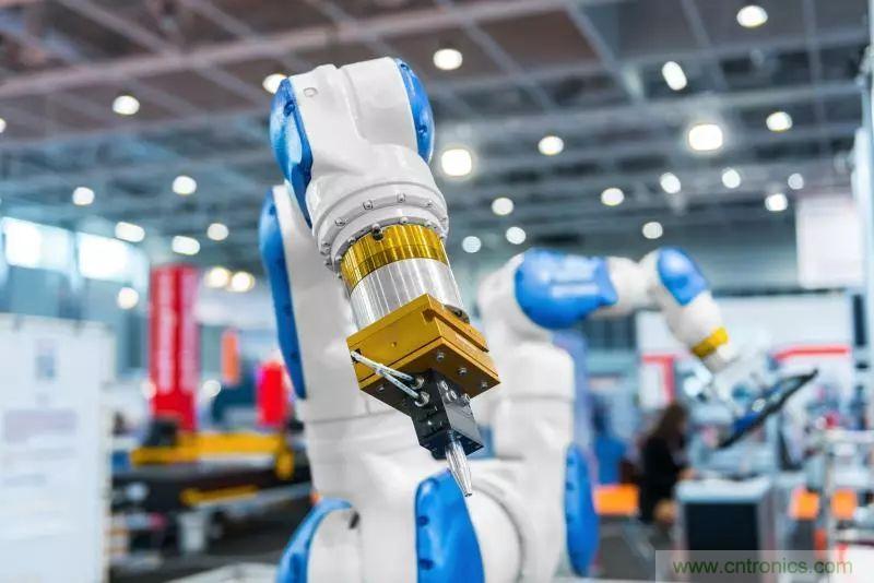 實現機器人的自主性？嵌入式模擬智能可以達到新高度！