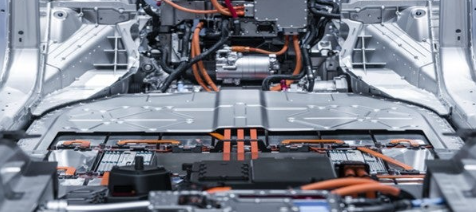 不斷改進 OBC 設計，適應更高的功率等級和電壓