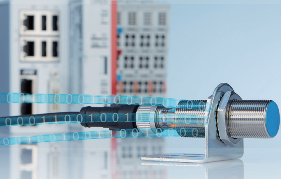 無需更換/拆除設備，這個直接將智能帶入邊緣的技術是？